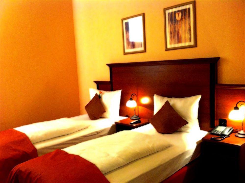 City Hotel West Φραγκφούρτη Εξωτερικό φωτογραφία