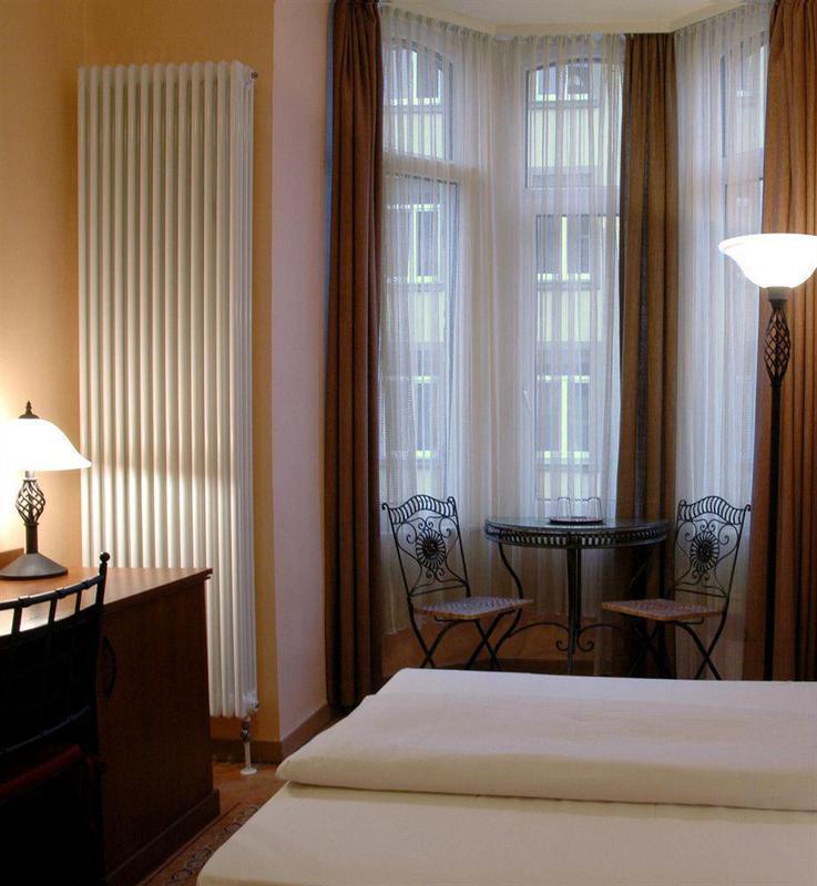 City Hotel West Φραγκφούρτη Δωμάτιο φωτογραφία